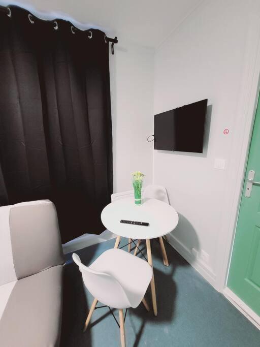 Studio Fonctionnel Proche Gare Pierrefitte Stains "Appart 2" Extérieur photo